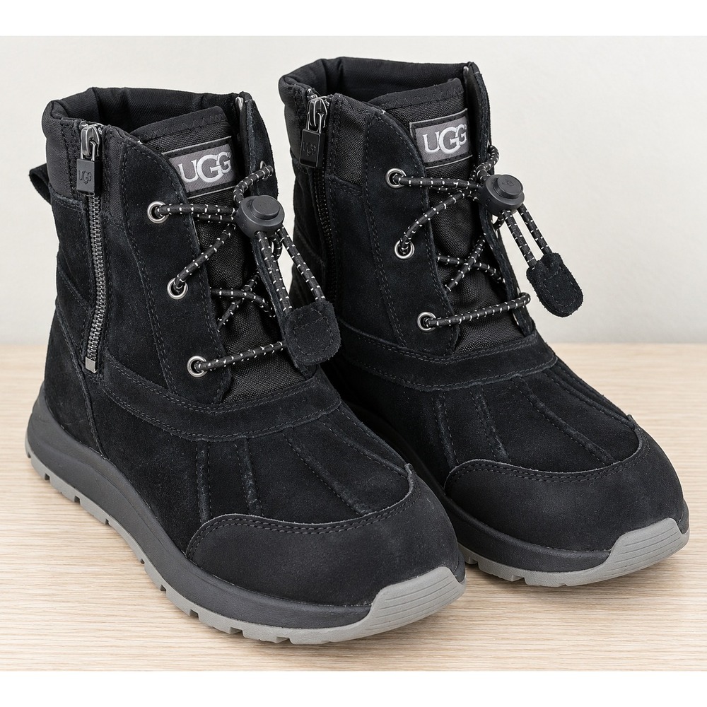 UGG Turlock WP Waterproof Snow Boots Black Big Kids 5 EU 37 Thinsulate